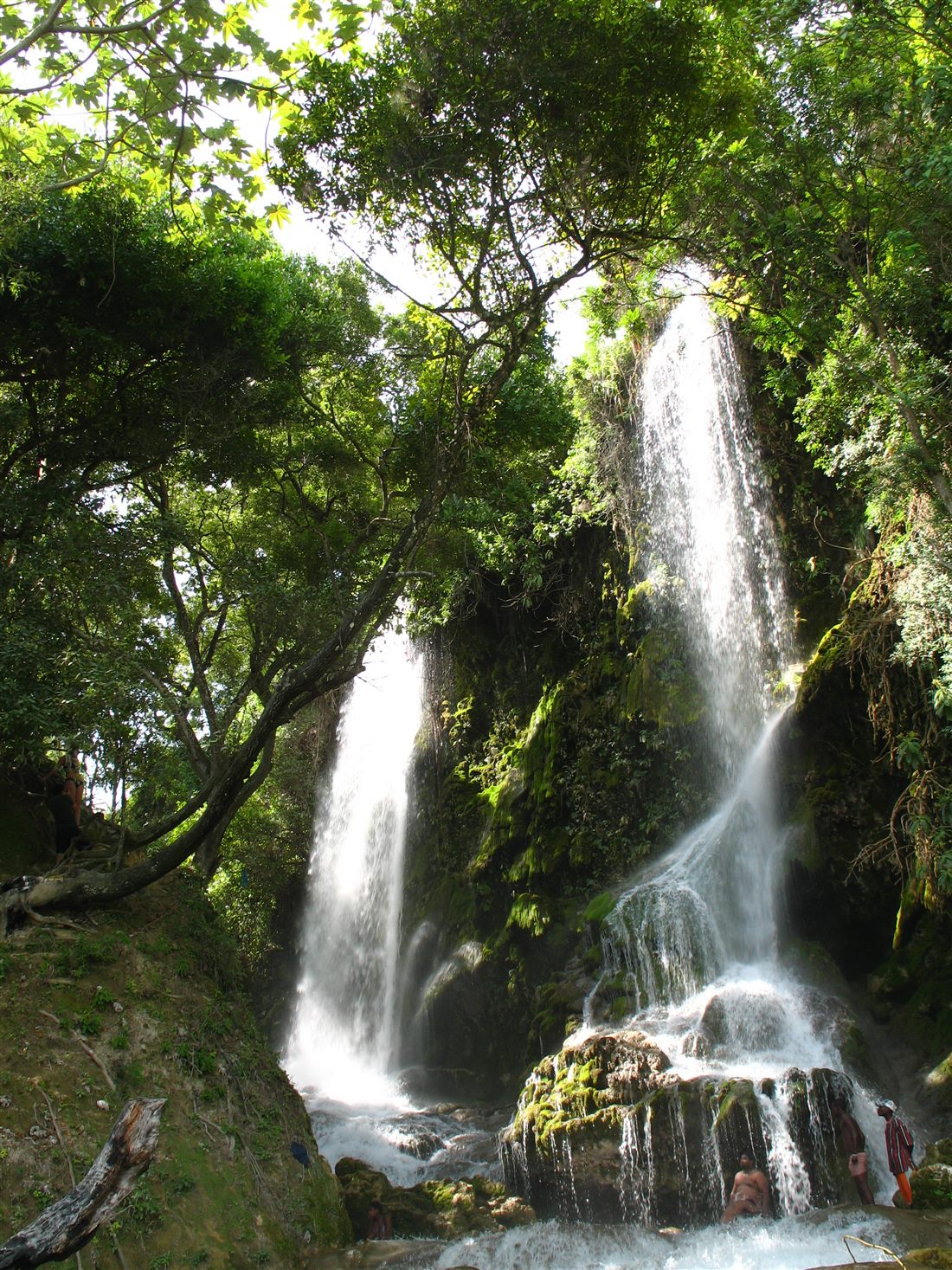 Chute de Saut-d'Eau, haut lieu de pèlerinage en Haïti